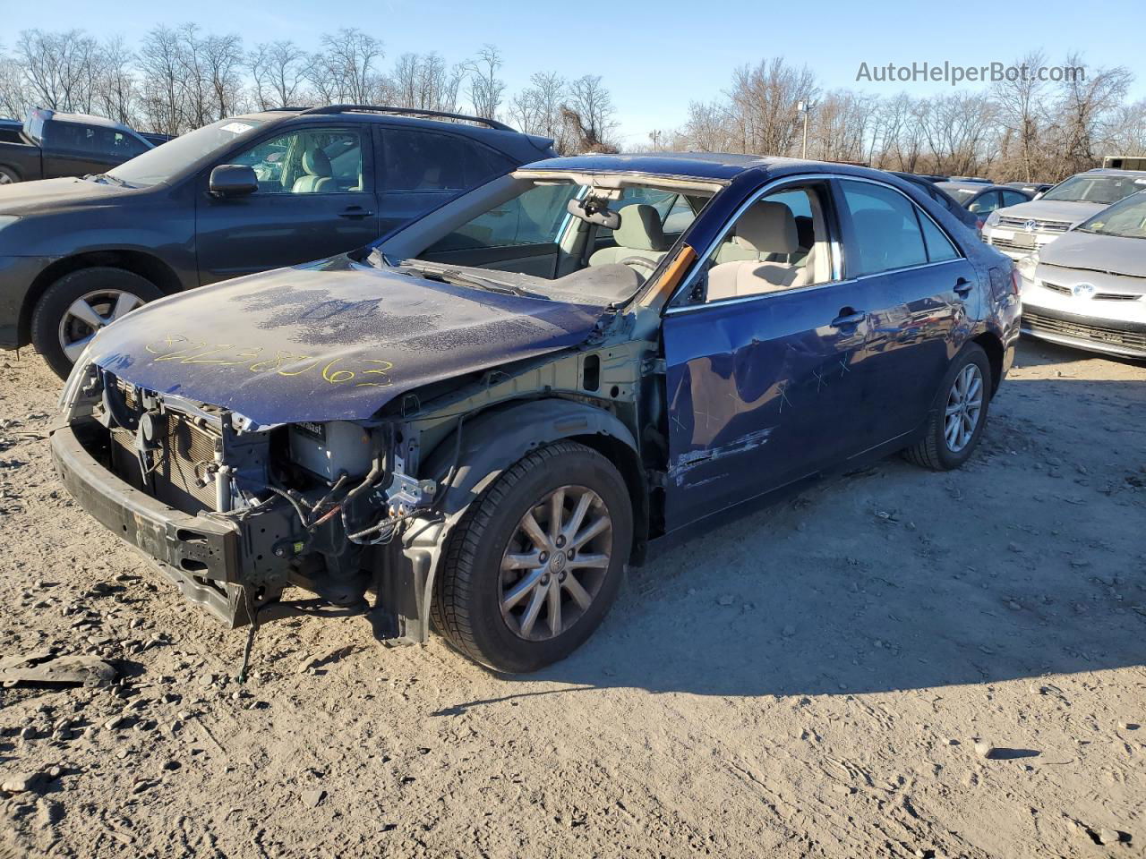 2011 Toyota Camry Base Blue vin: 4T1BF3EK4BU663694