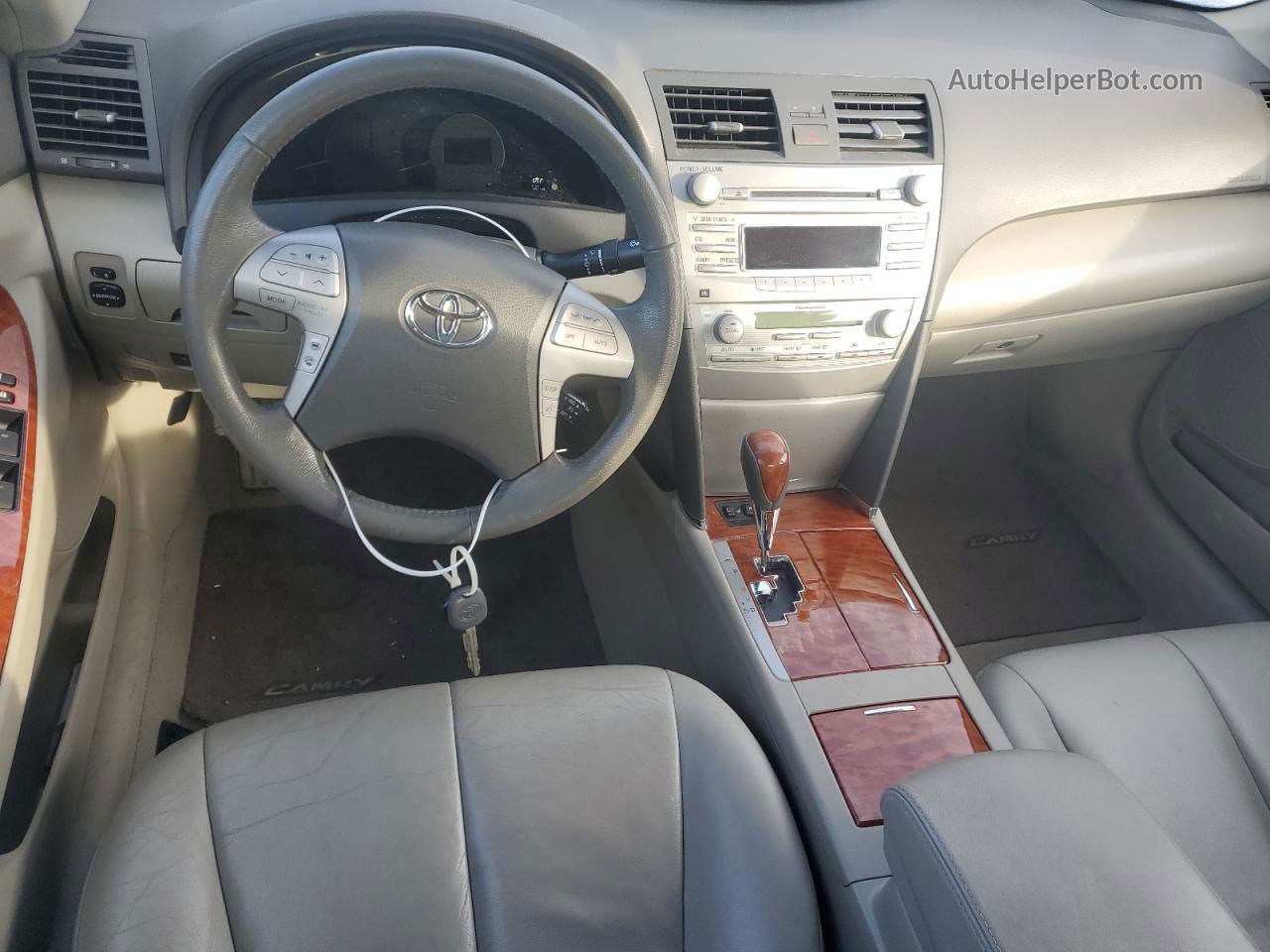 2011 Toyota Camry Base Зеленый vin: 4T1BF3EK4BU695903