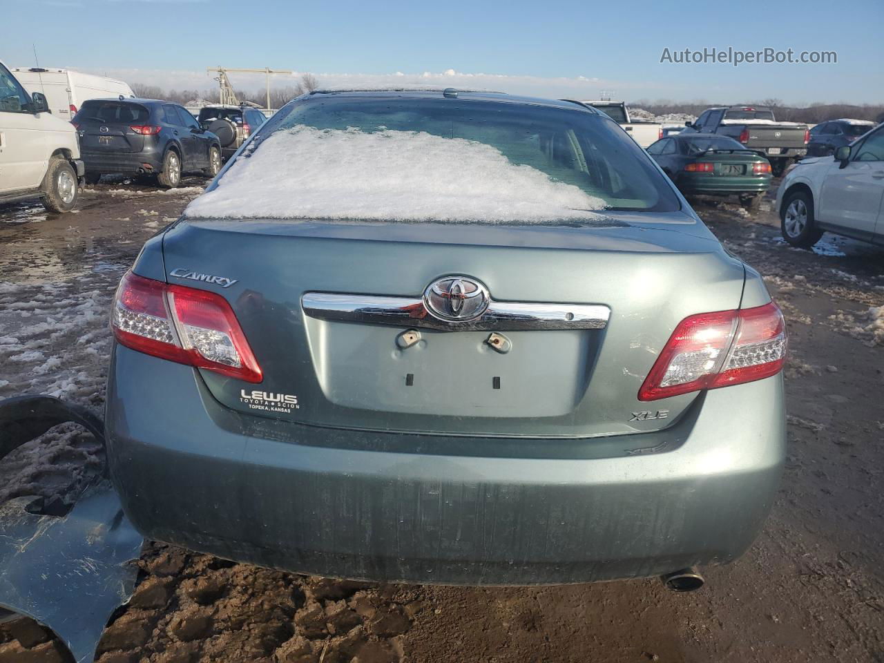 2011 Toyota Camry Base Зеленый vin: 4T1BF3EK4BU695903