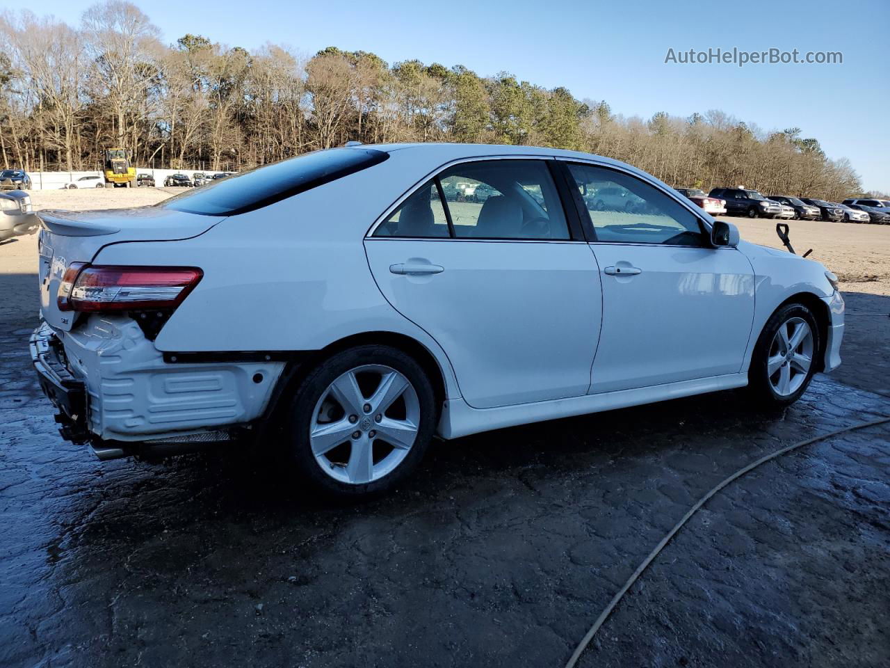 2011 Toyota Camry Base White vin: 4T1BF3EK4BU721125