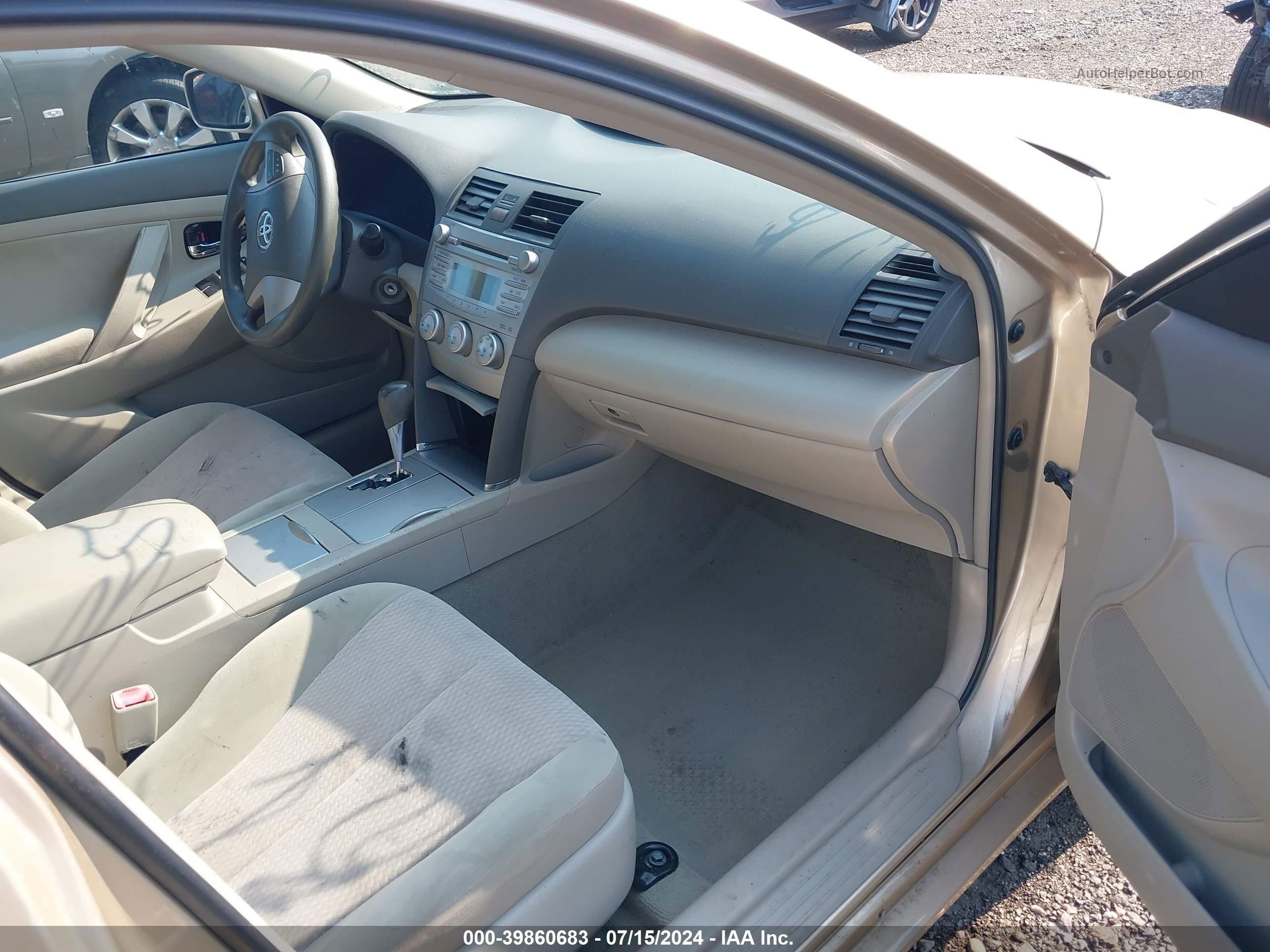 2011 Toyota Camry Le Beige vin: 4T1BF3EK4BU732254