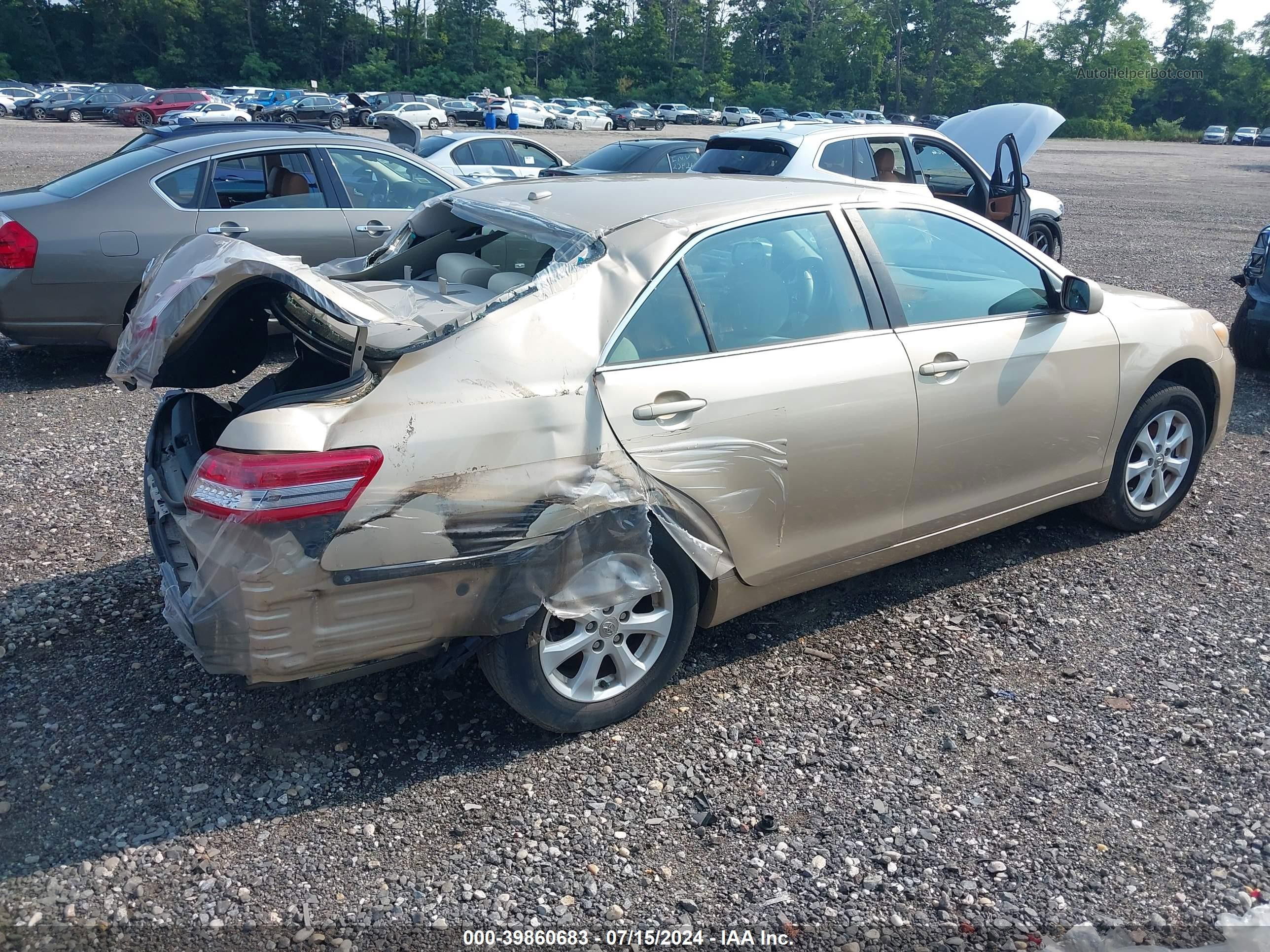 2011 Toyota Camry Le Beige vin: 4T1BF3EK4BU732254