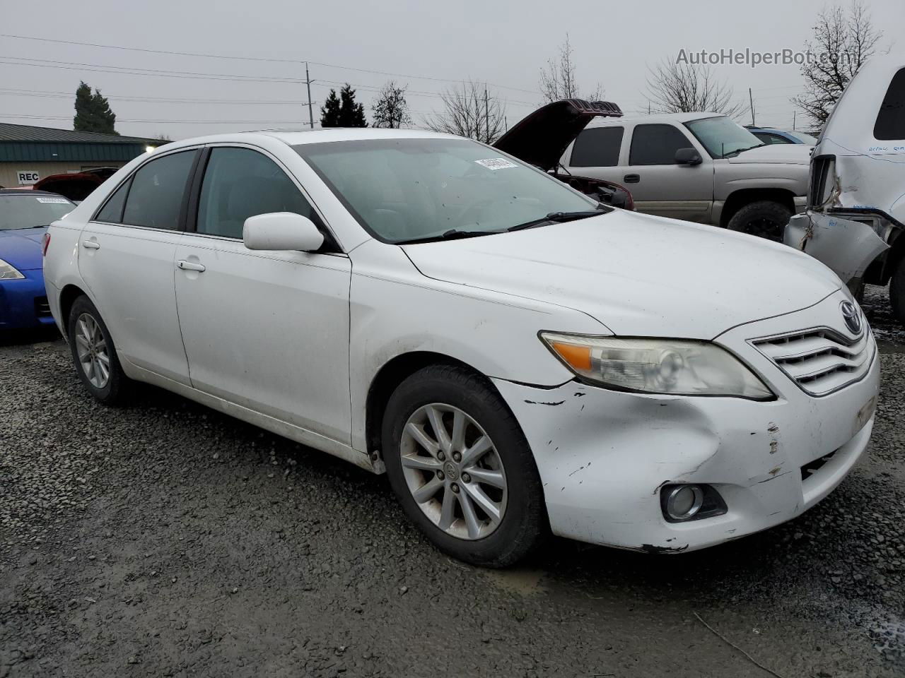 2011 Toyota Camry Base White vin: 4T1BF3EK4BU771992