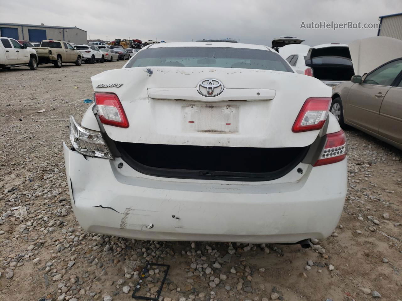 2011 Toyota Camry Base White vin: 4T1BF3EK5BU602175