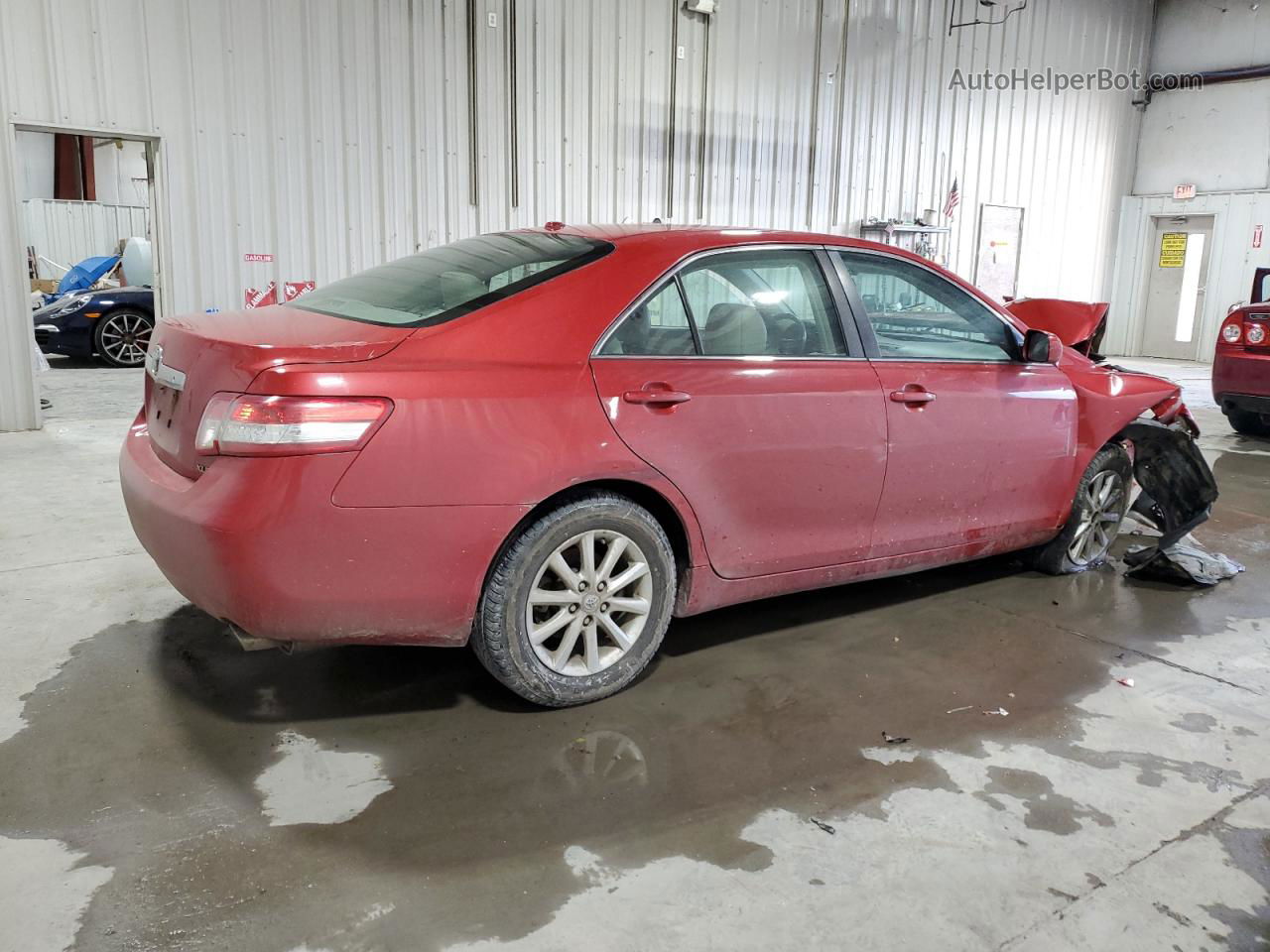 2011 Toyota Camry Base Red vin: 4T1BF3EK5BU647732