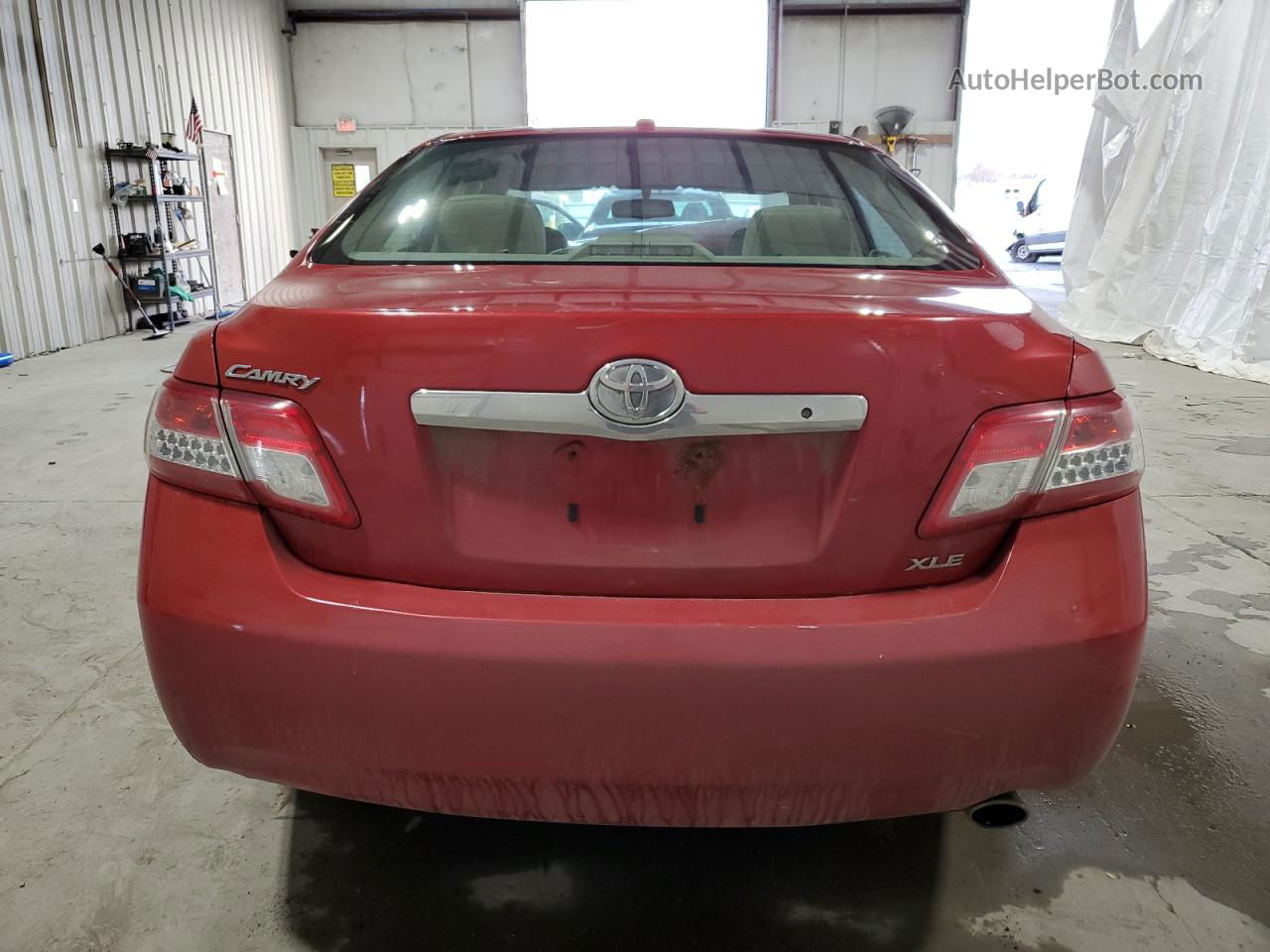 2011 Toyota Camry Base Red vin: 4T1BF3EK5BU647732