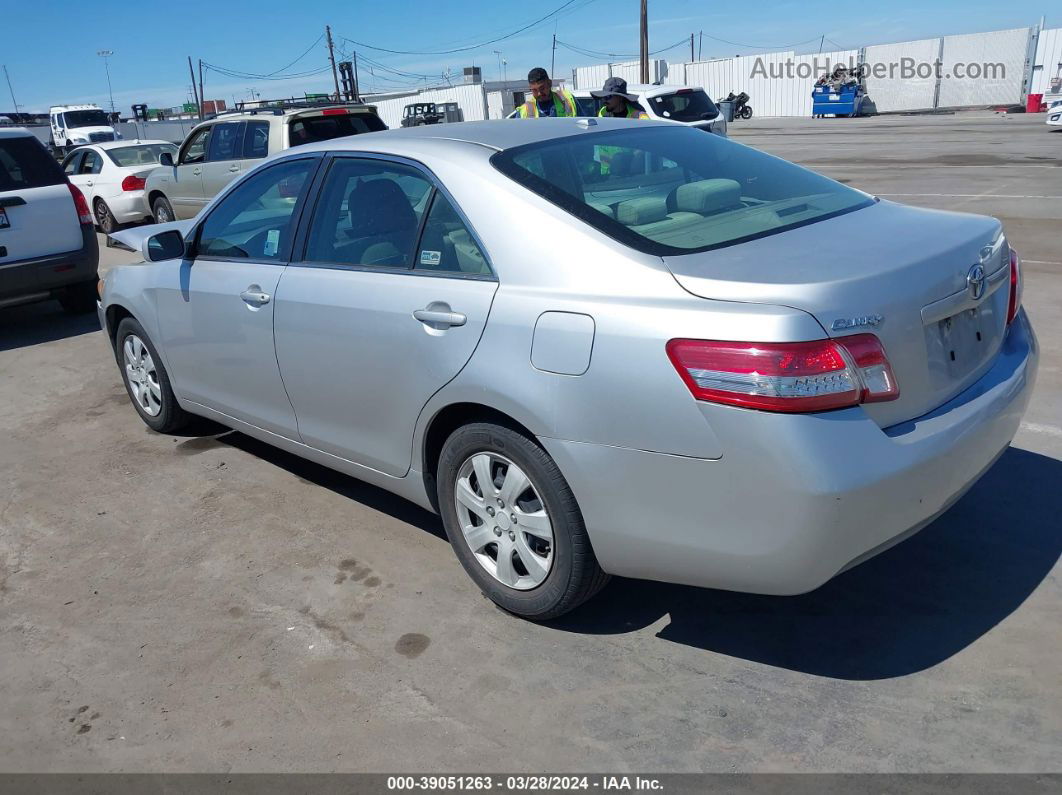 2011 Toyota Camry Le Silver vin: 4T1BF3EK5BU686479