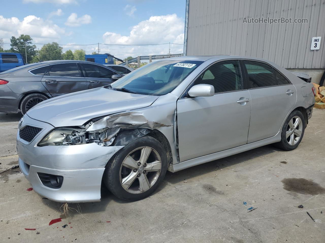 2011 Toyota Camry Base Серебряный vin: 4T1BF3EK6BU221919