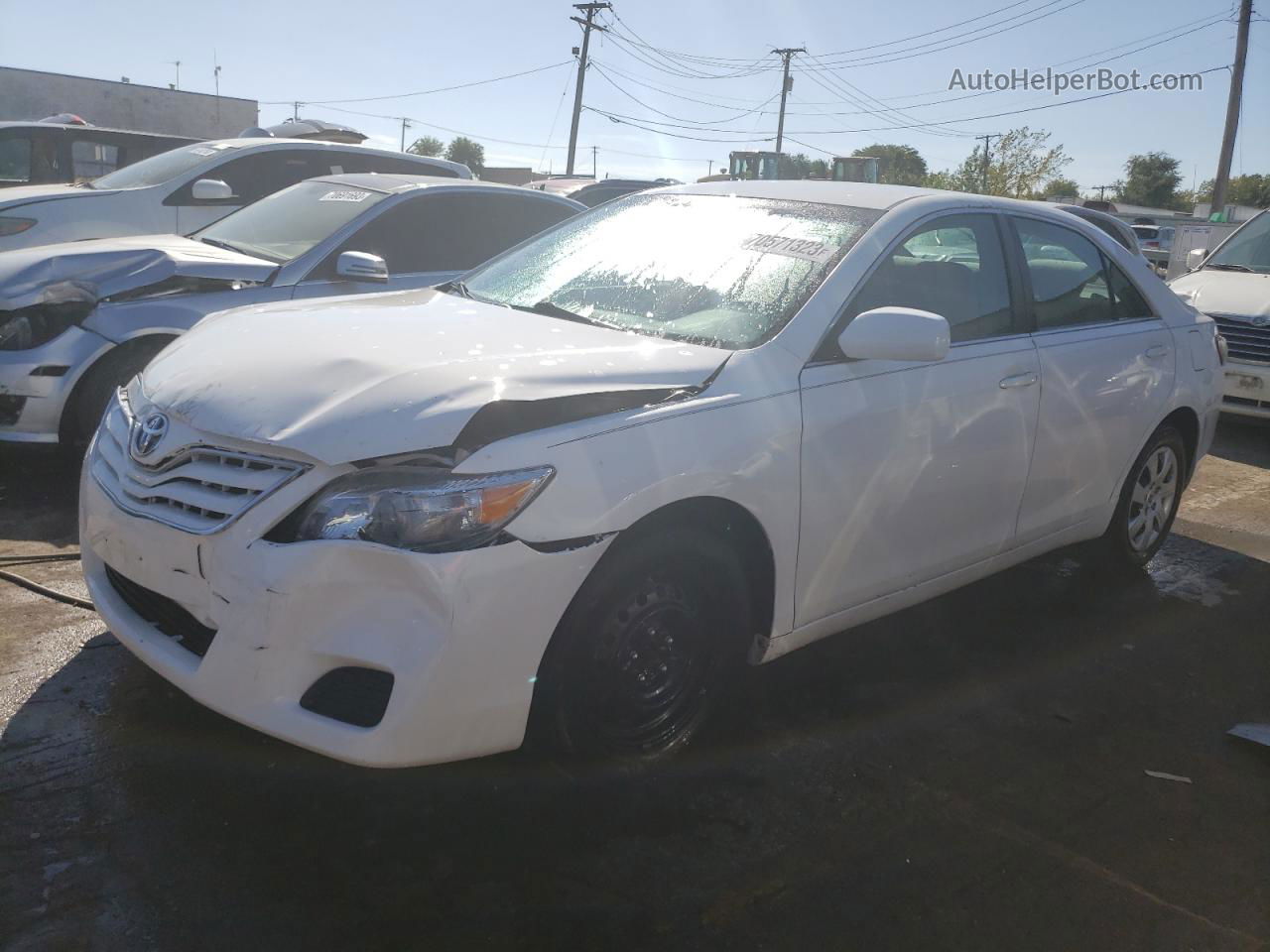 2011 Toyota Camry Base White vin: 4T1BF3EK6BU589176