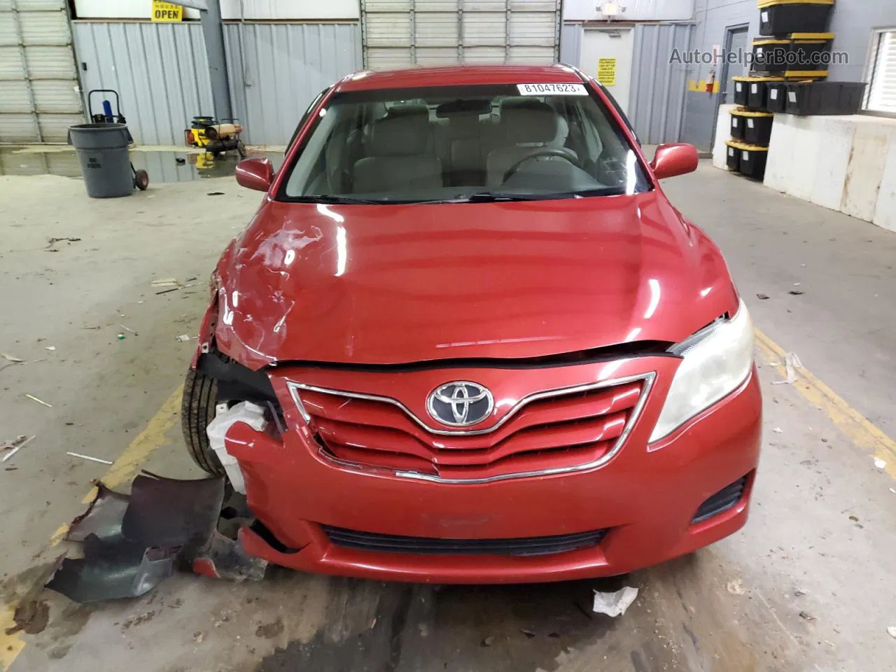 2011 Toyota Camry Base Red vin: 4T1BF3EK6BU592336