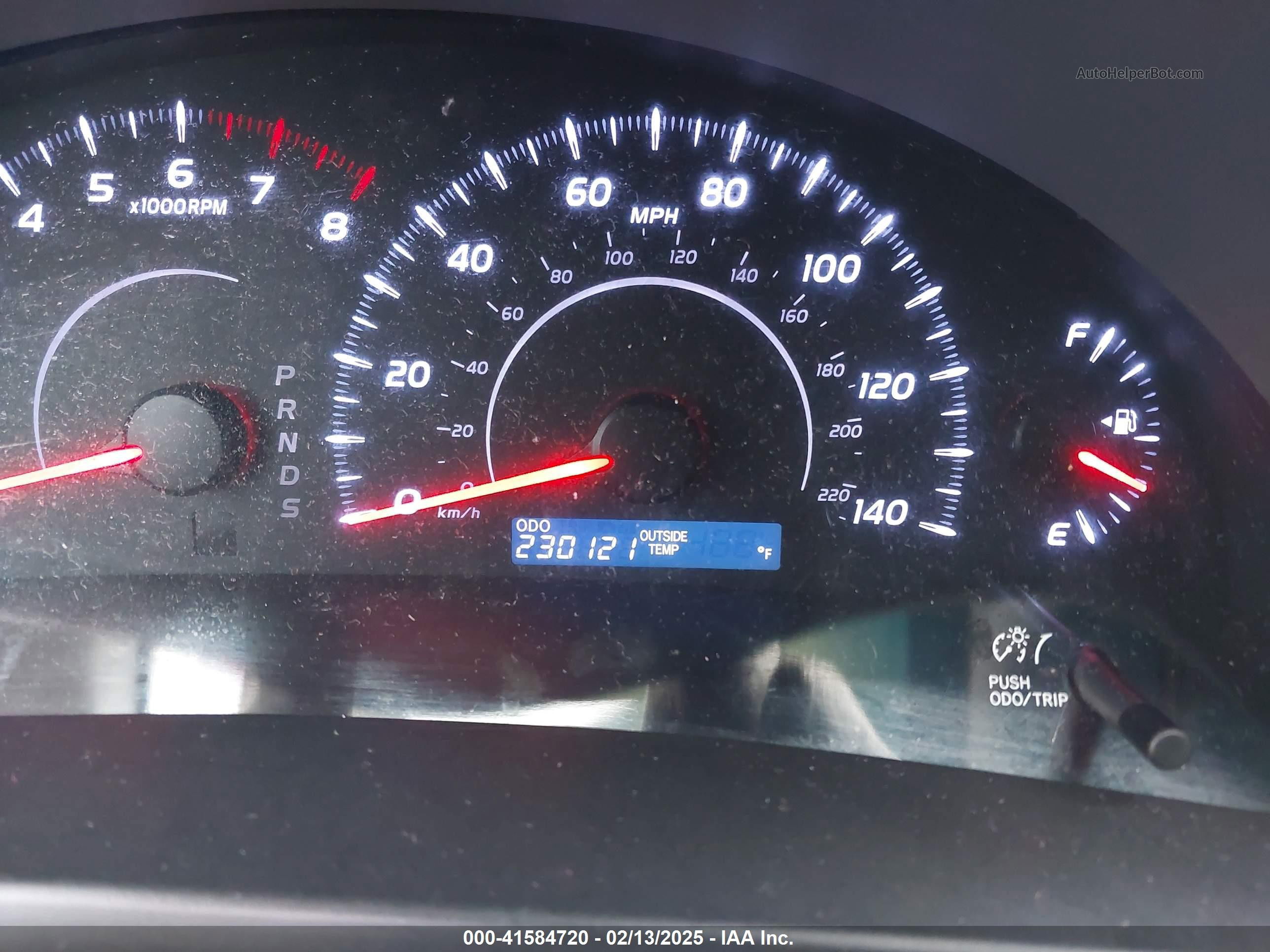 2011 Toyota Camry Le Белый vin: 4T1BF3EK6BU640174