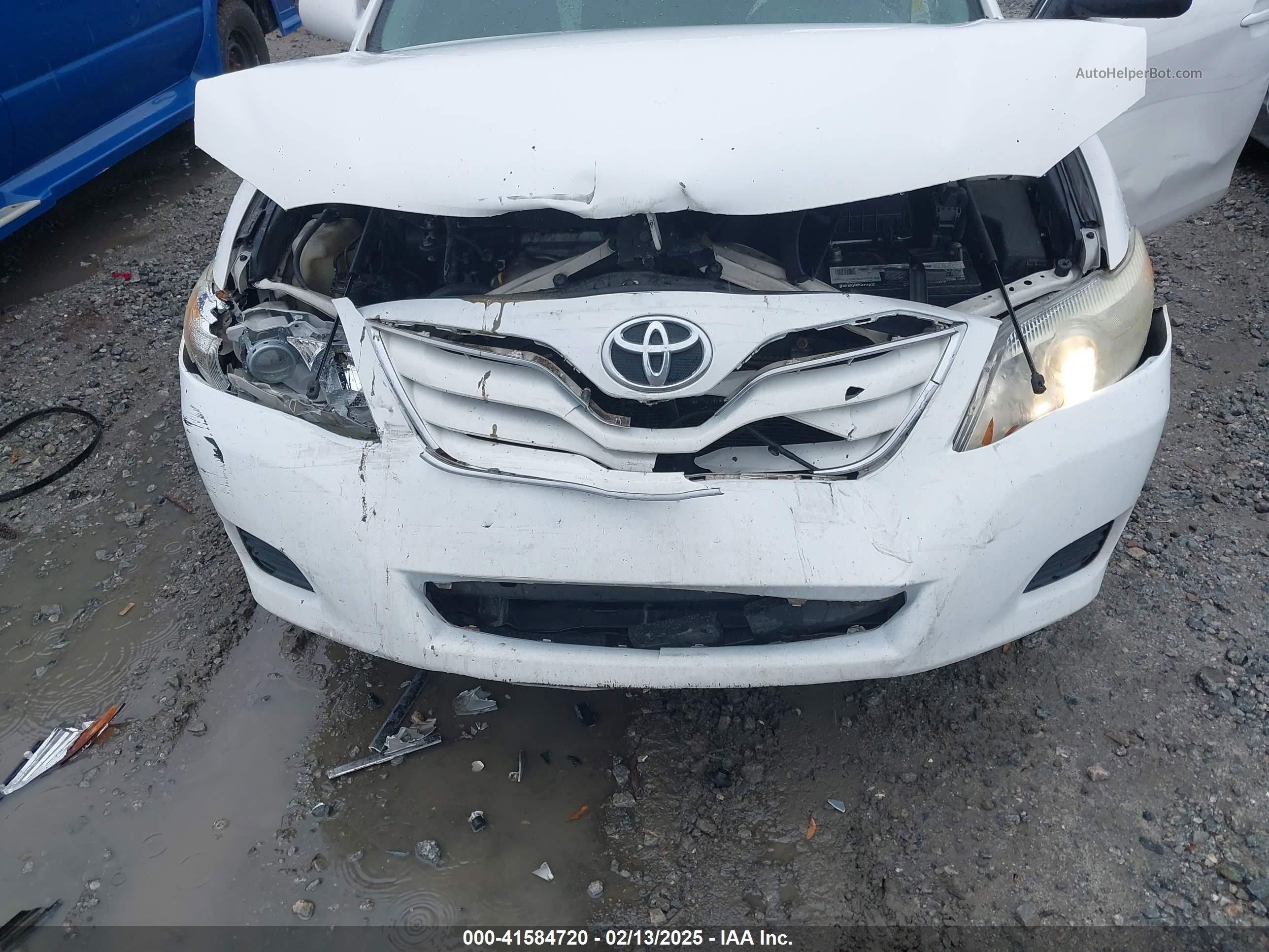 2011 Toyota Camry Le Белый vin: 4T1BF3EK6BU640174
