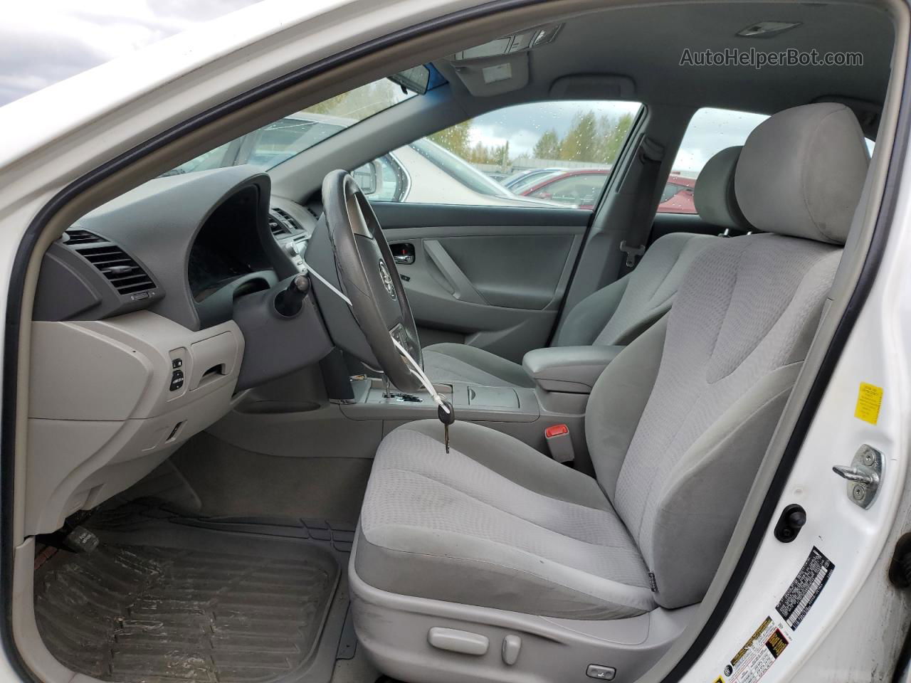 2011 Toyota Camry Base White vin: 4T1BF3EK6BU648744