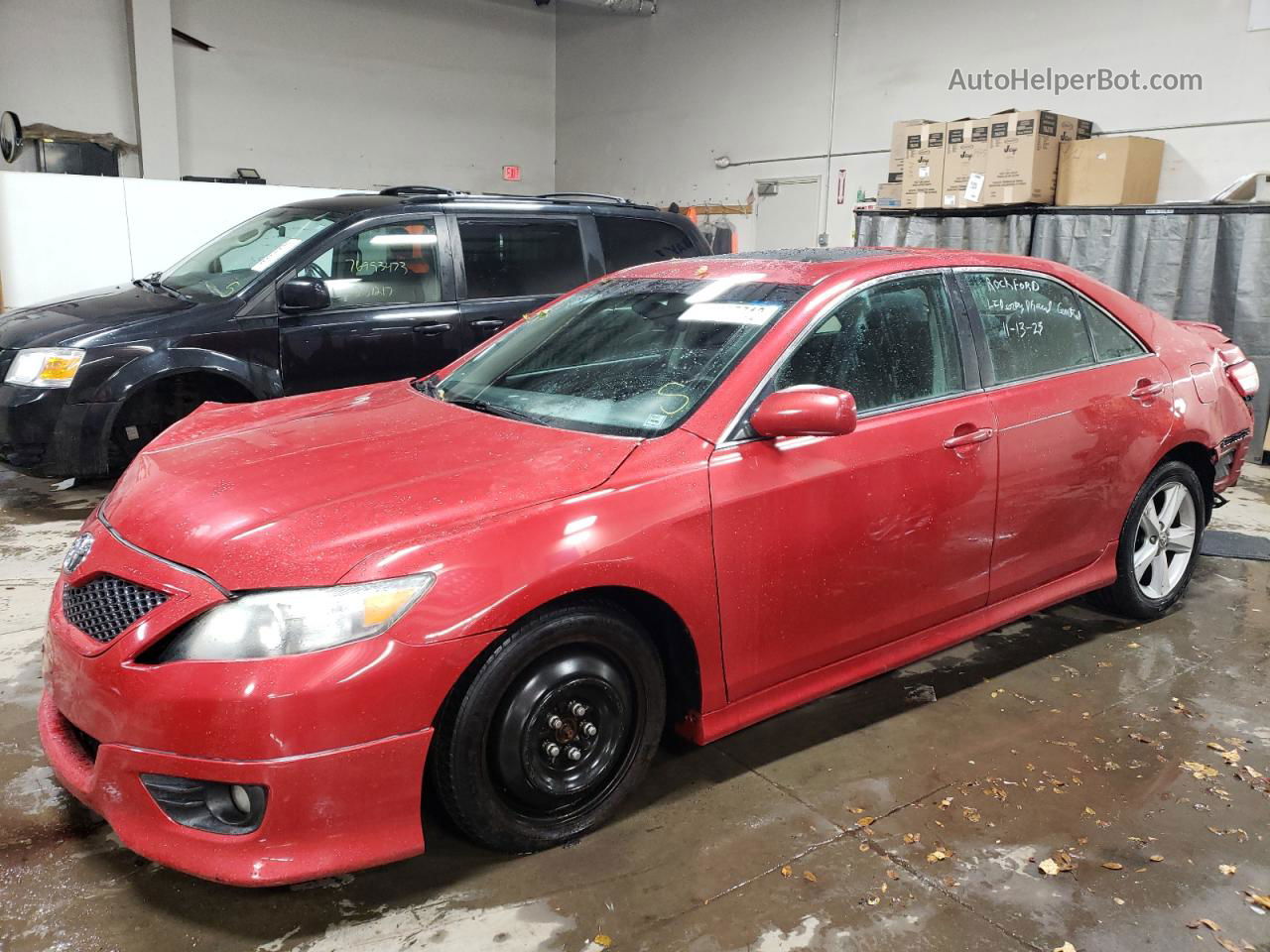 2011 Toyota Camry Base Red vin: 4T1BF3EK6BU753574