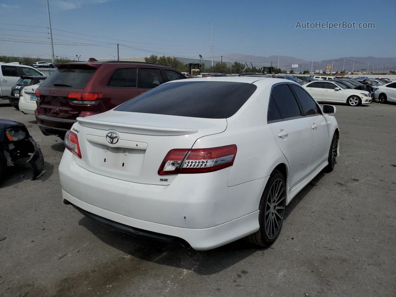 2011 Toyota Camry Base White vin: 4T1BF3EK6BU763148