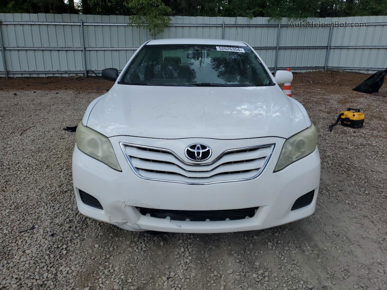 2011 Toyota Camry Base White vin: 4T1BF3EK7BU604056