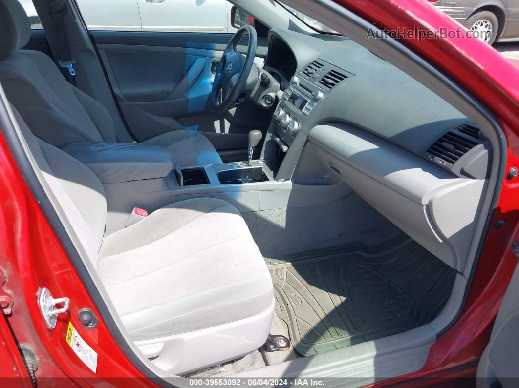 2011 Toyota Camry Le Red vin: 4T1BF3EK7BU607832