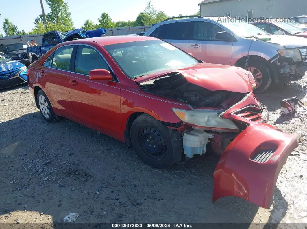 2011 Toyota Camry Le Red vin: 4T1BF3EK7BU673099