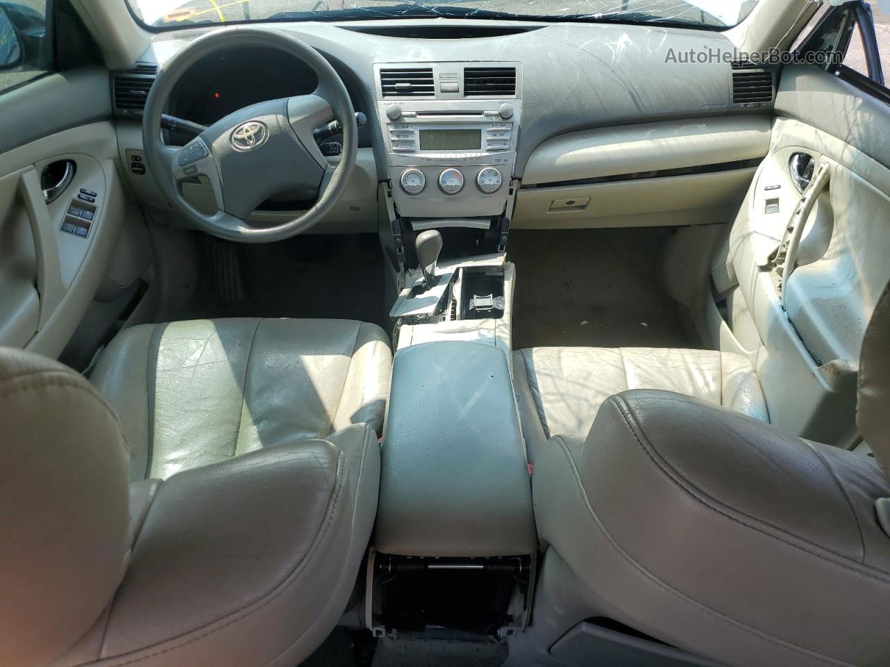 2011 Toyota Camry Base Белый vin: 4T1BF3EK8BU584173