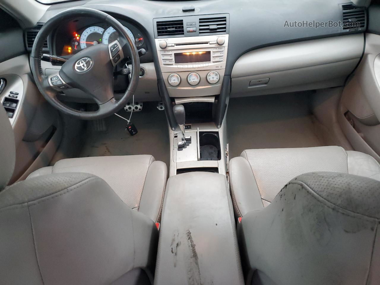 2011 Toyota Camry Base White vin: 4T1BF3EK8BU589468