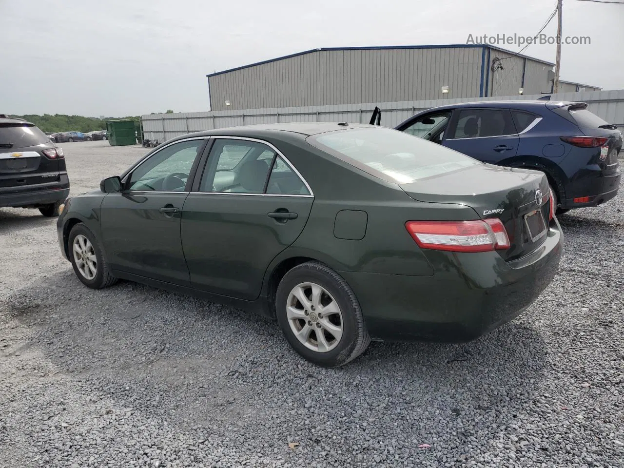 2011 Toyota Camry Base Green vin: 4T1BF3EK8BU688128