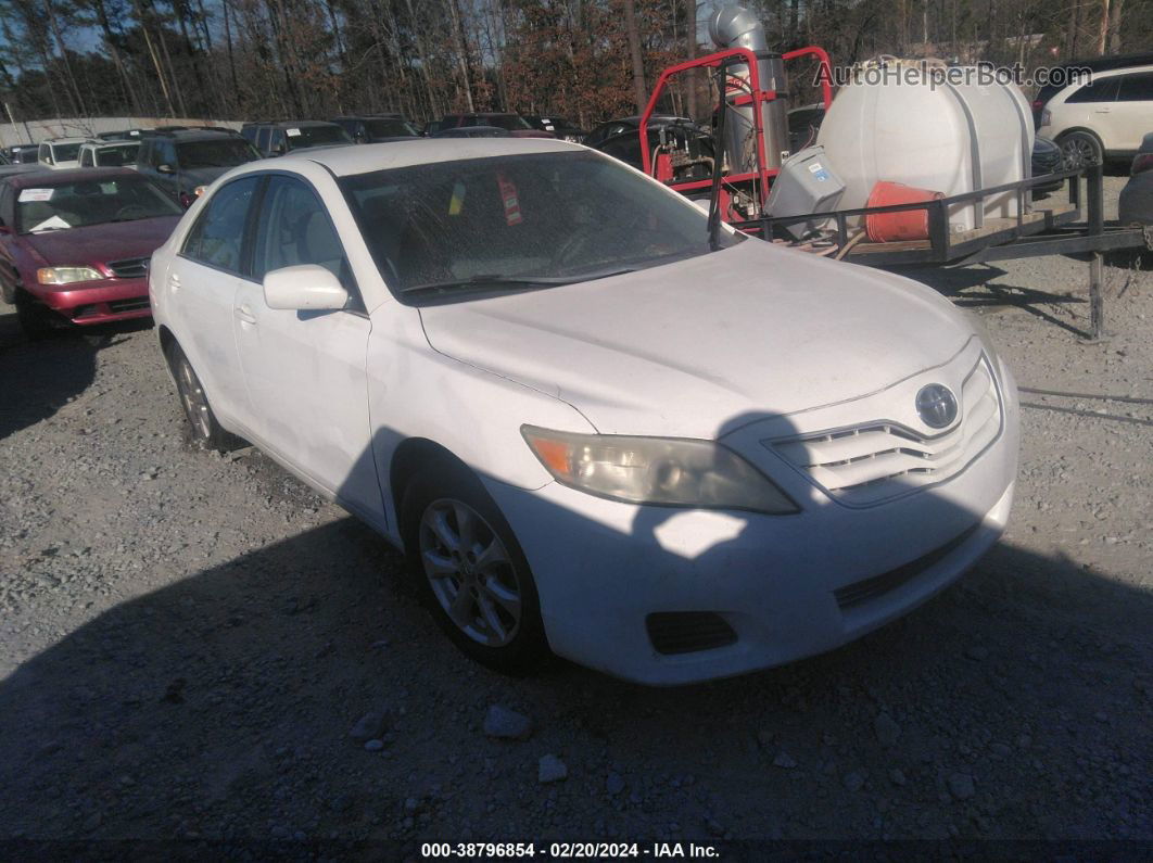 2011 Toyota Camry Le White vin: 4T1BF3EK8BU689635