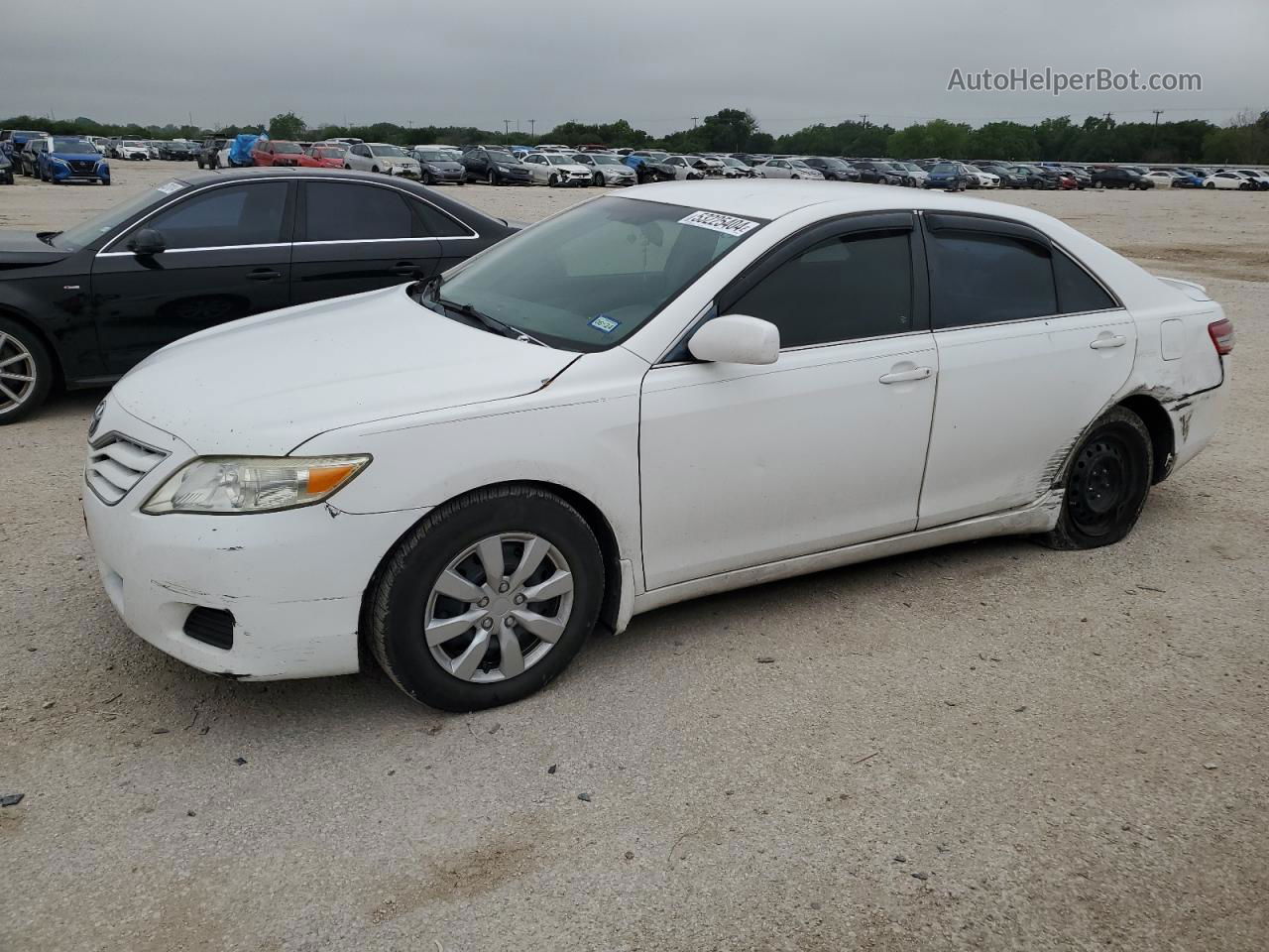 2011 Toyota Camry Base White vin: 4T1BF3EK8BU741636