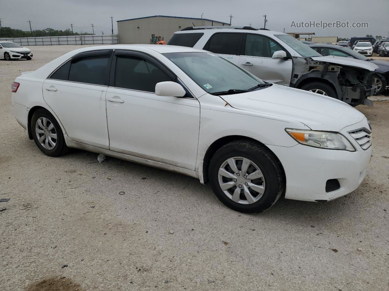 2011 Toyota Camry Base White vin: 4T1BF3EK8BU741636