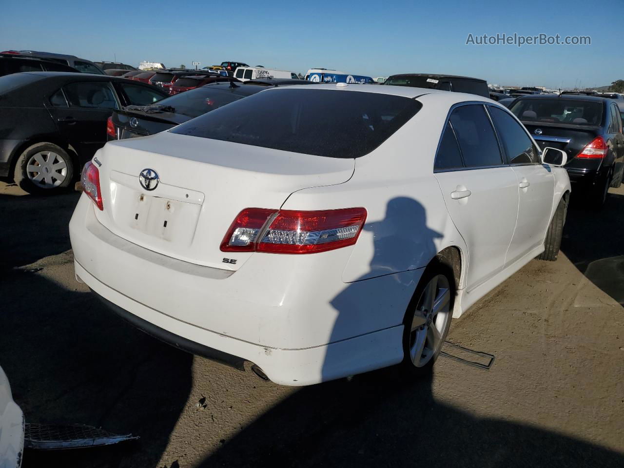 2011 Toyota Camry Base White vin: 4T1BF3EK9BU603961