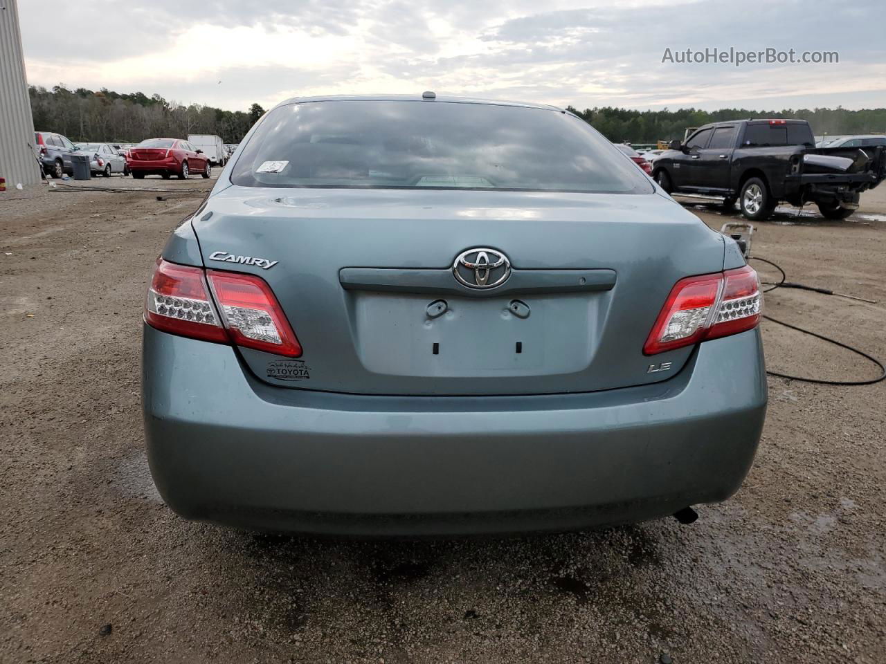 2011 Toyota Camry Base Зеленый vin: 4T1BF3EK9BU611915