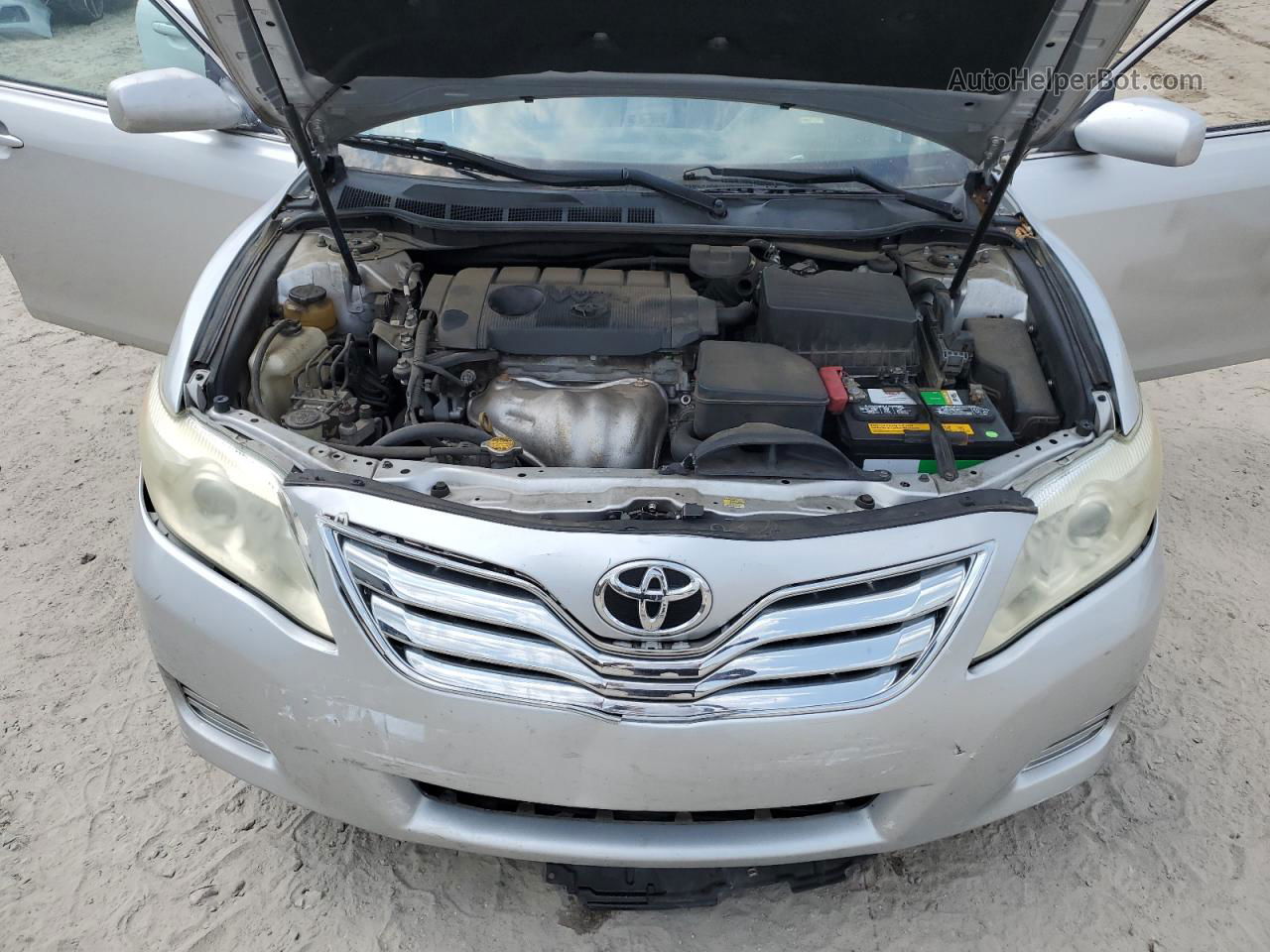 2011 Toyota Camry Base Silver vin: 4T1BF3EK9BU695315