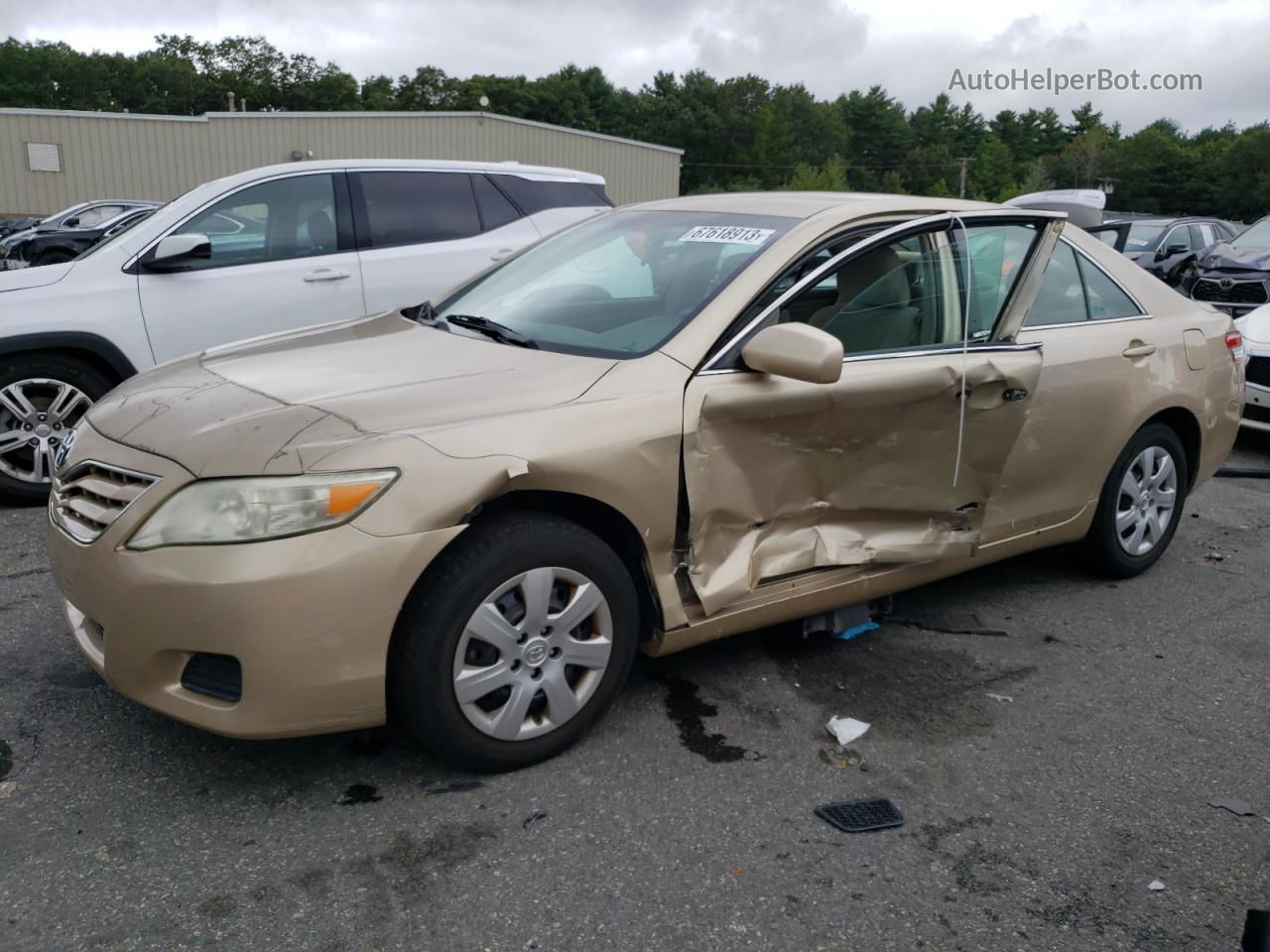 2011 Toyota Camry Base Gold vin: 4T1BF3EKXBU602432