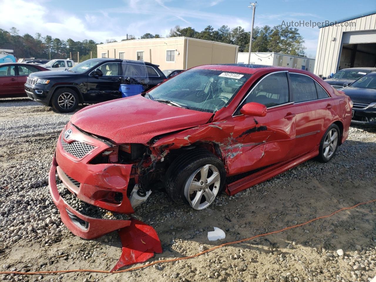 2011 Toyota Camry Base Red vin: 4T1BF3EKXBU652117