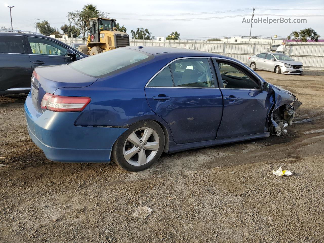 2011 Toyota Camry Base Blue vin: 4T1BF3EKXBU702188