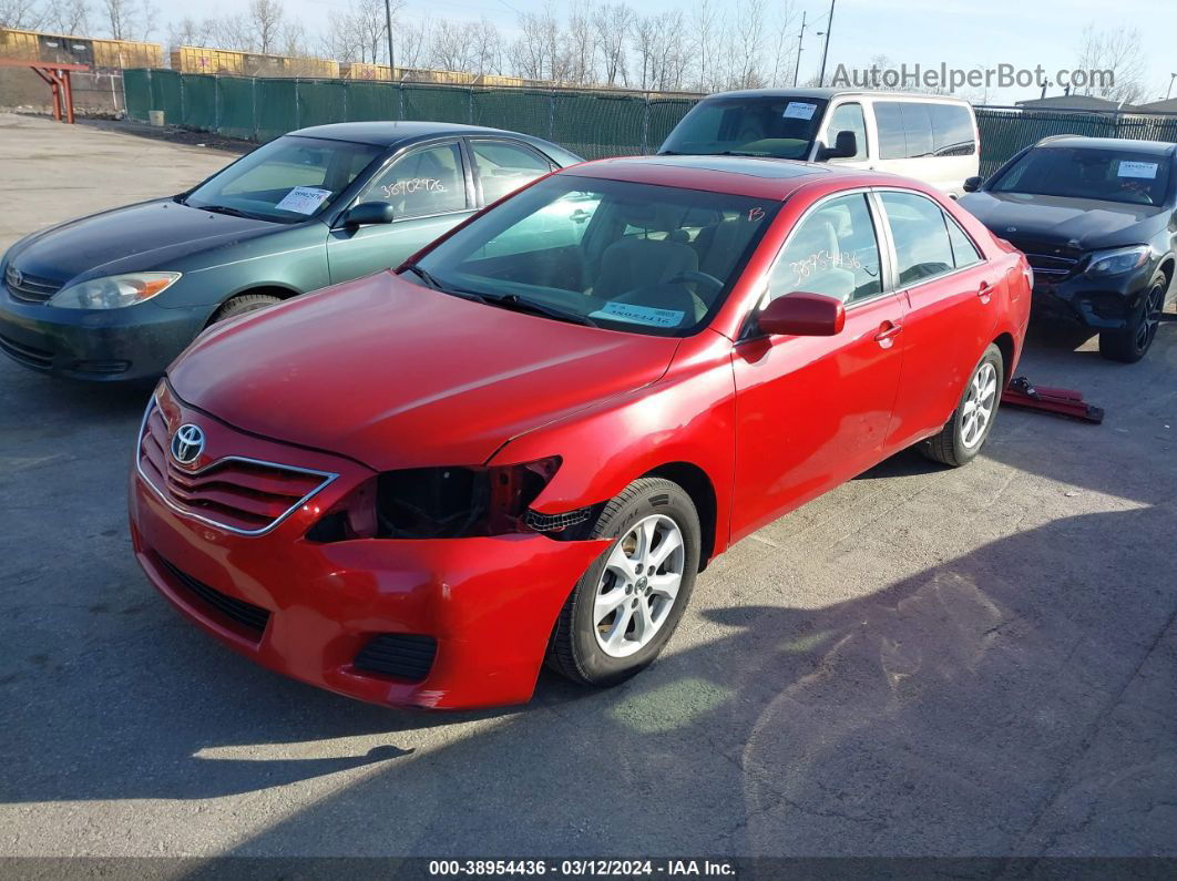 2011 Toyota Camry Le Red vin: 4T1BF3EKXBU738320