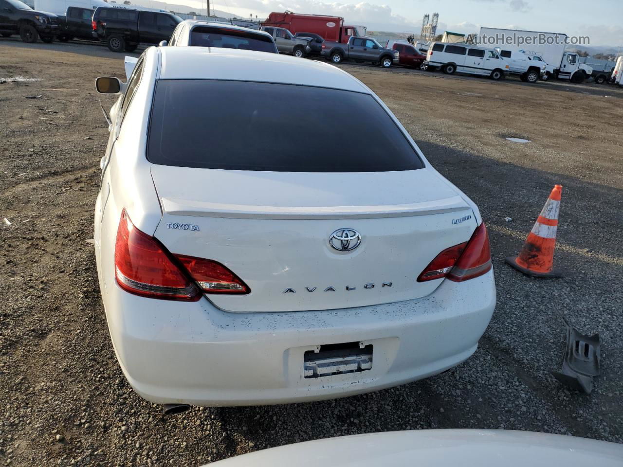 2006 Toyota Avalon Xl White vin: 4T1BK36B46U085659