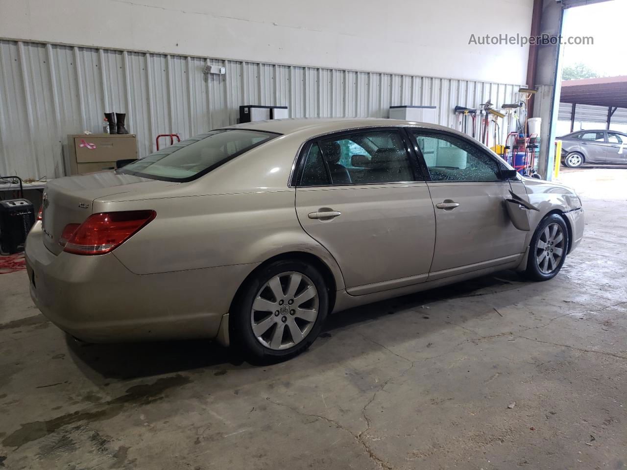 2006 Toyota Avalon Xl Золотой vin: 4T1BK36BX6U063830