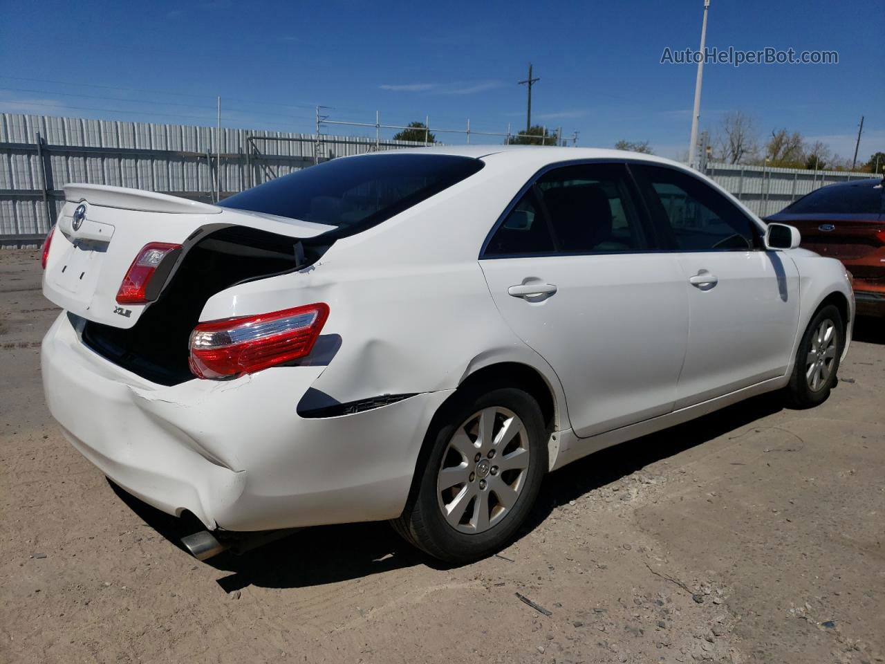 2007 Toyota Camry Le White vin: 4T1BK46K27U500310