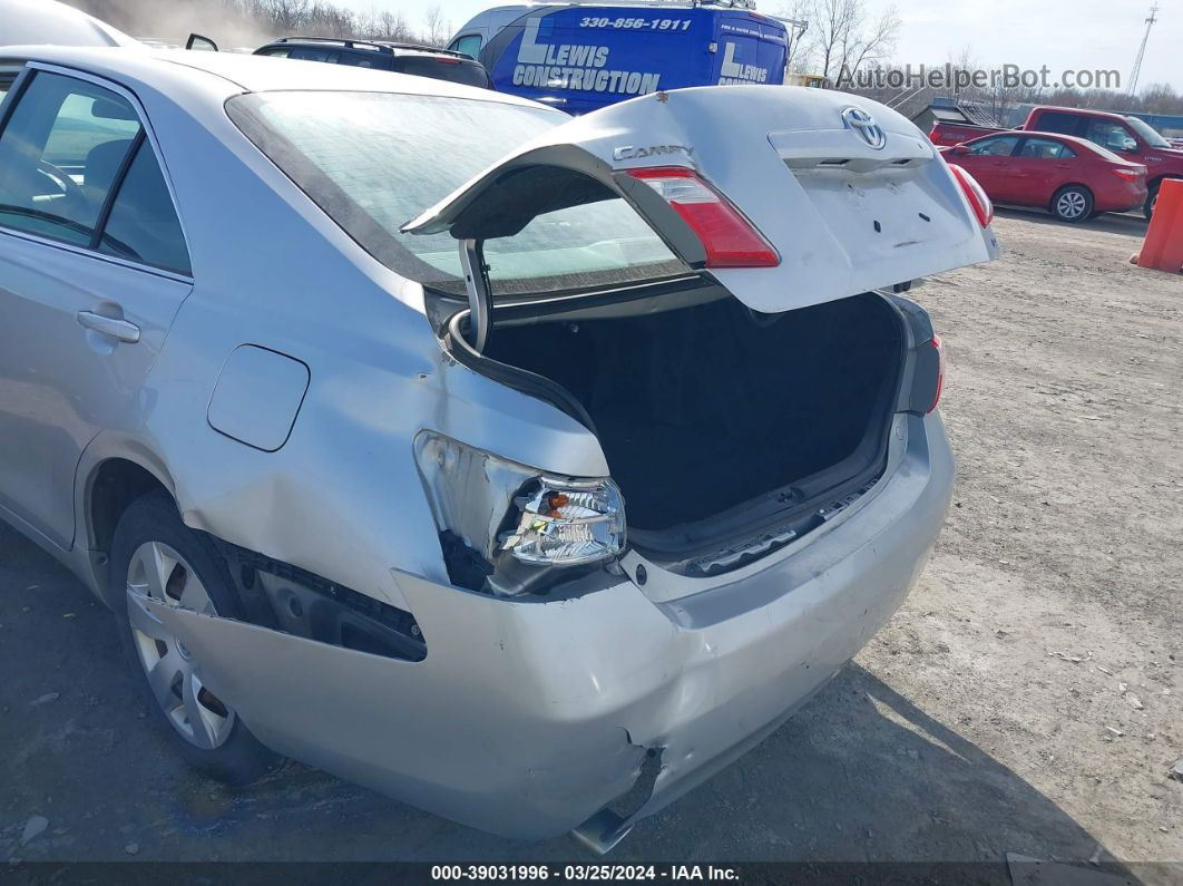 2009 Toyota Camry Le V6 Silver vin: 4T1BK46K99U086025