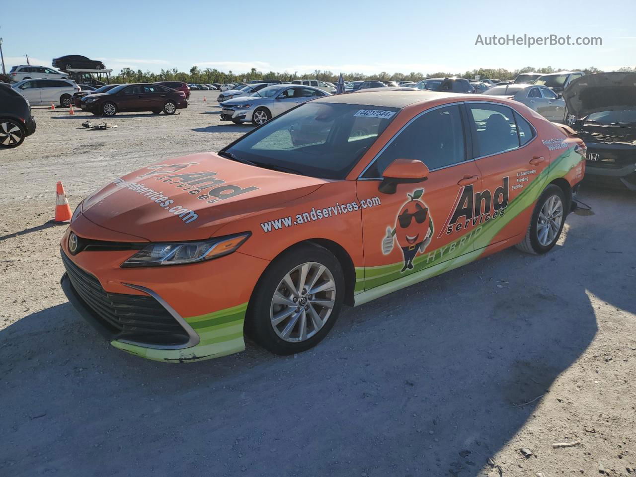 2021 Toyota Camry Le Оранжевый vin: 4T1C11AK0MU420304