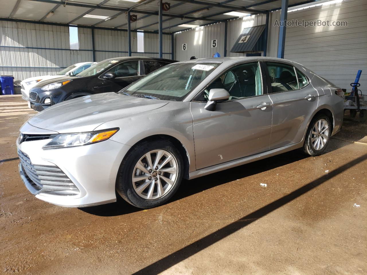 2021 Toyota Camry Le Gray vin: 4T1C11AK0MU542760