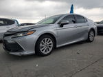 2021 Toyota Camry Le Silver vin: 4T1C11AK0MU579212