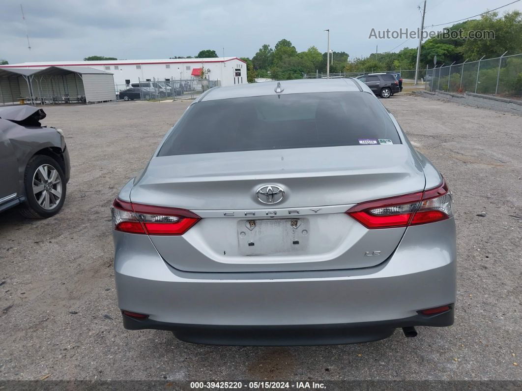 2021 Toyota Camry Le Silver vin: 4T1C11AK1MU482925