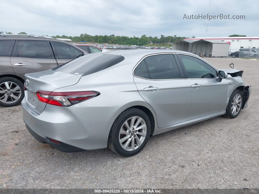 2021 Toyota Camry Le Silver vin: 4T1C11AK1MU482925