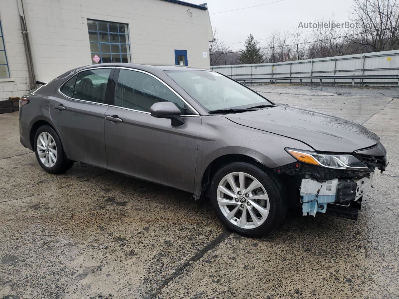 2021 Toyota Camry Le Gray vin: 4T1C11AK1MU553797