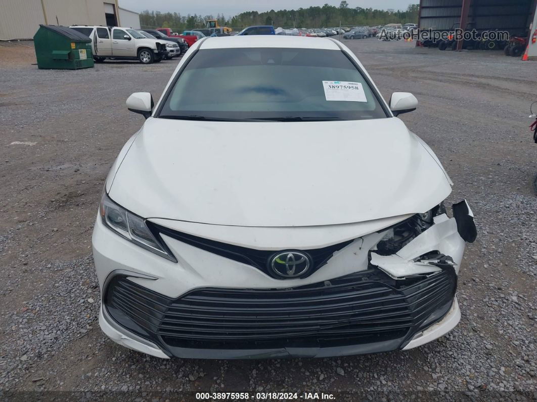 2021 Toyota Camry Le White vin: 4T1C11AK2MU464417