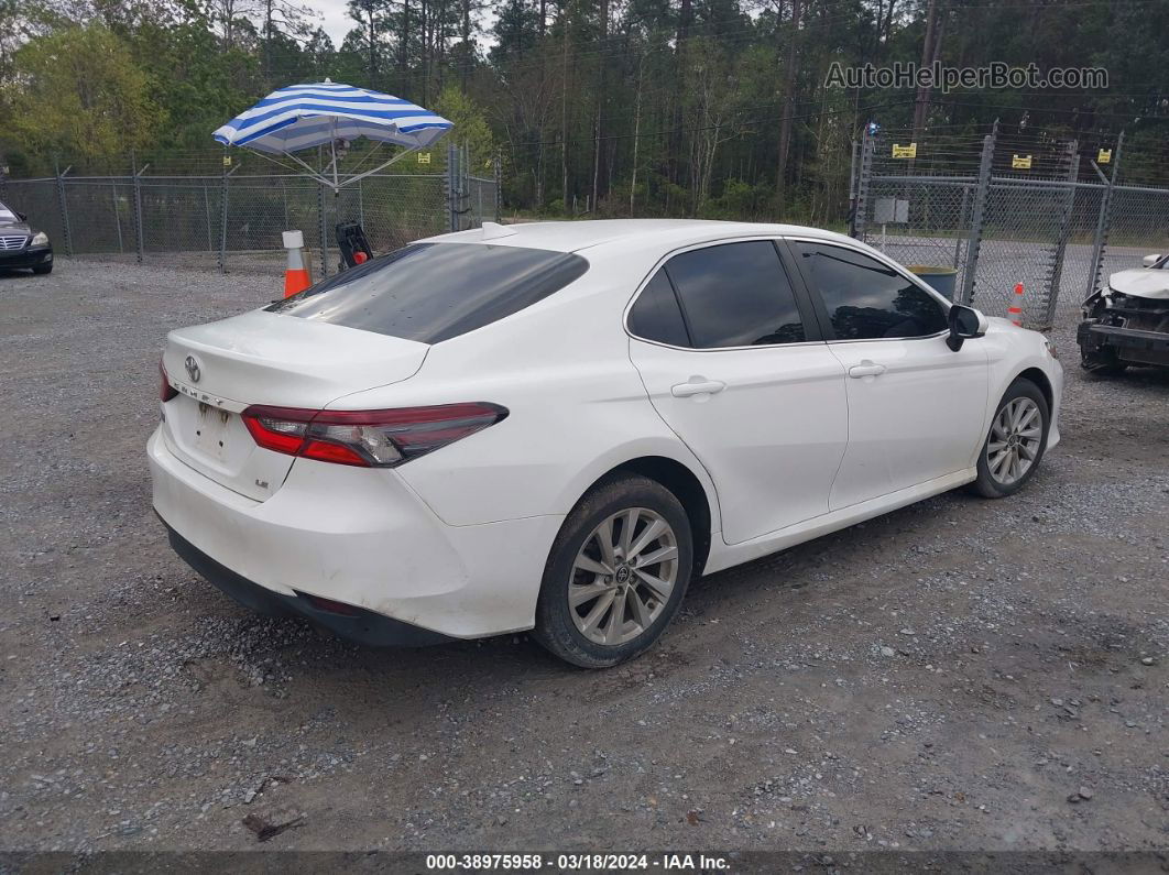 2021 Toyota Camry Le White vin: 4T1C11AK2MU464417