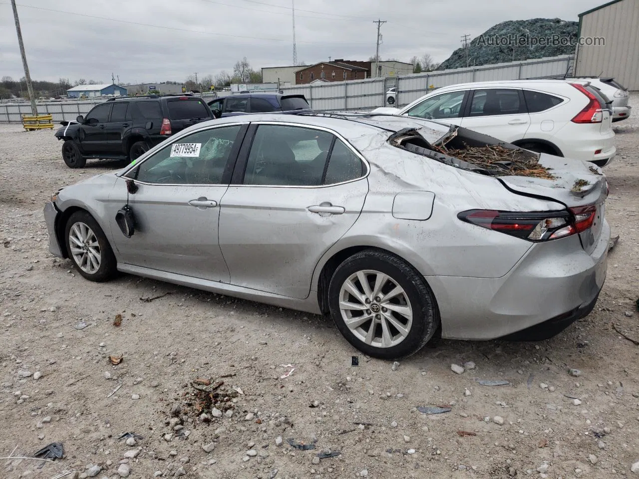 2021 Toyota Camry Le Silver vin: 4T1C11AK2MU494078