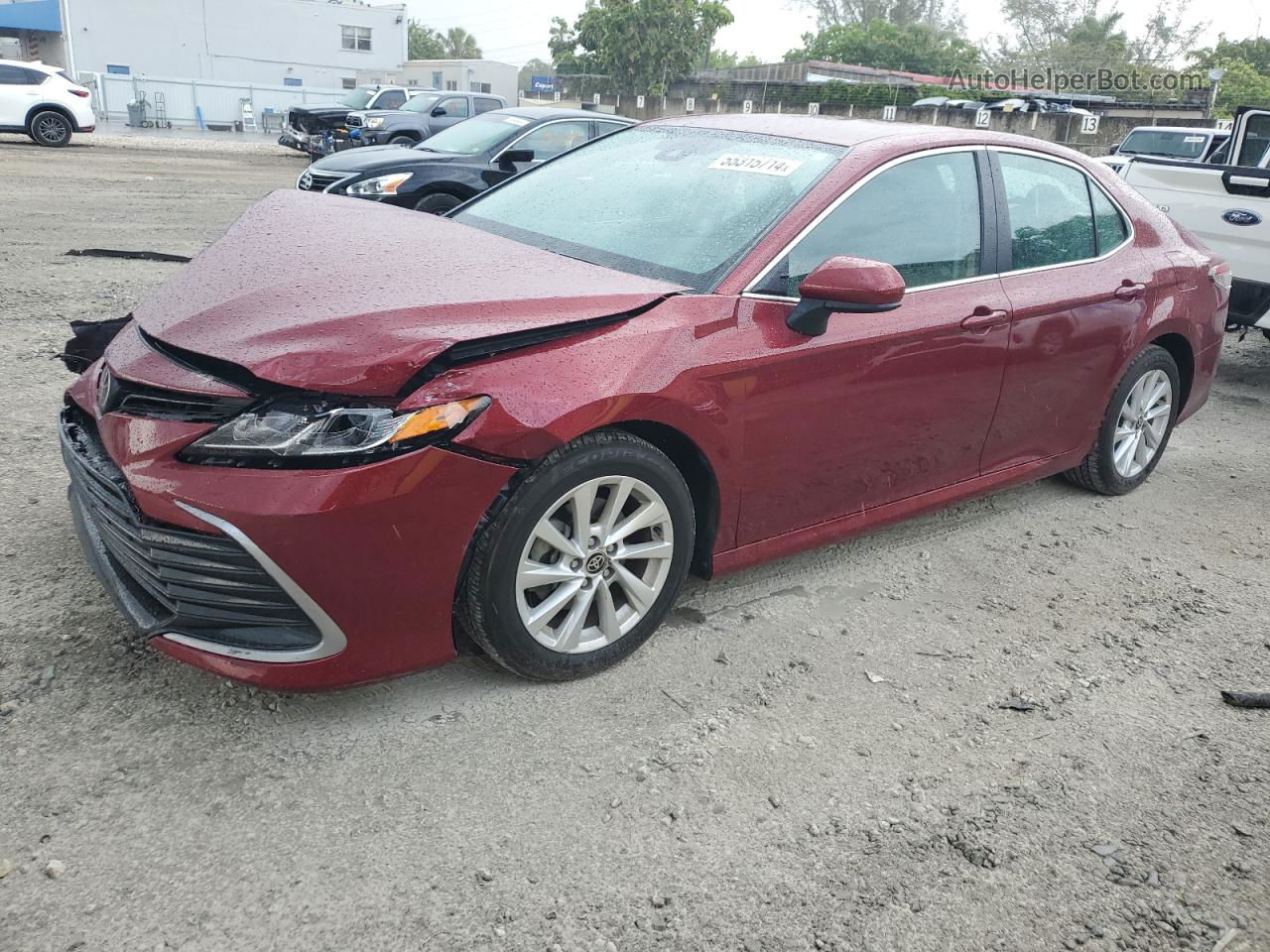 2021 Toyota Camry Le Red vin: 4T1C11AK3MU475930