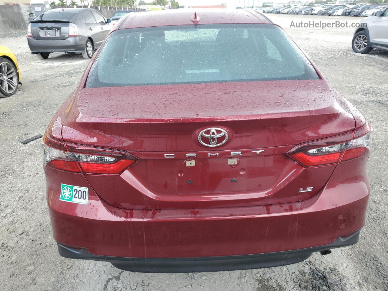 2021 Toyota Camry Le Red vin: 4T1C11AK3MU475930